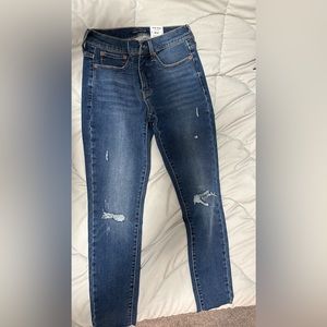 Lucky Brand NWT Mid-Rise Skinny Jeans